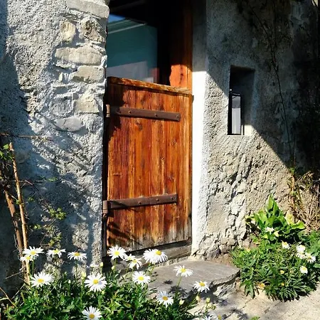 La Petite Grange فيلرز سور اولون